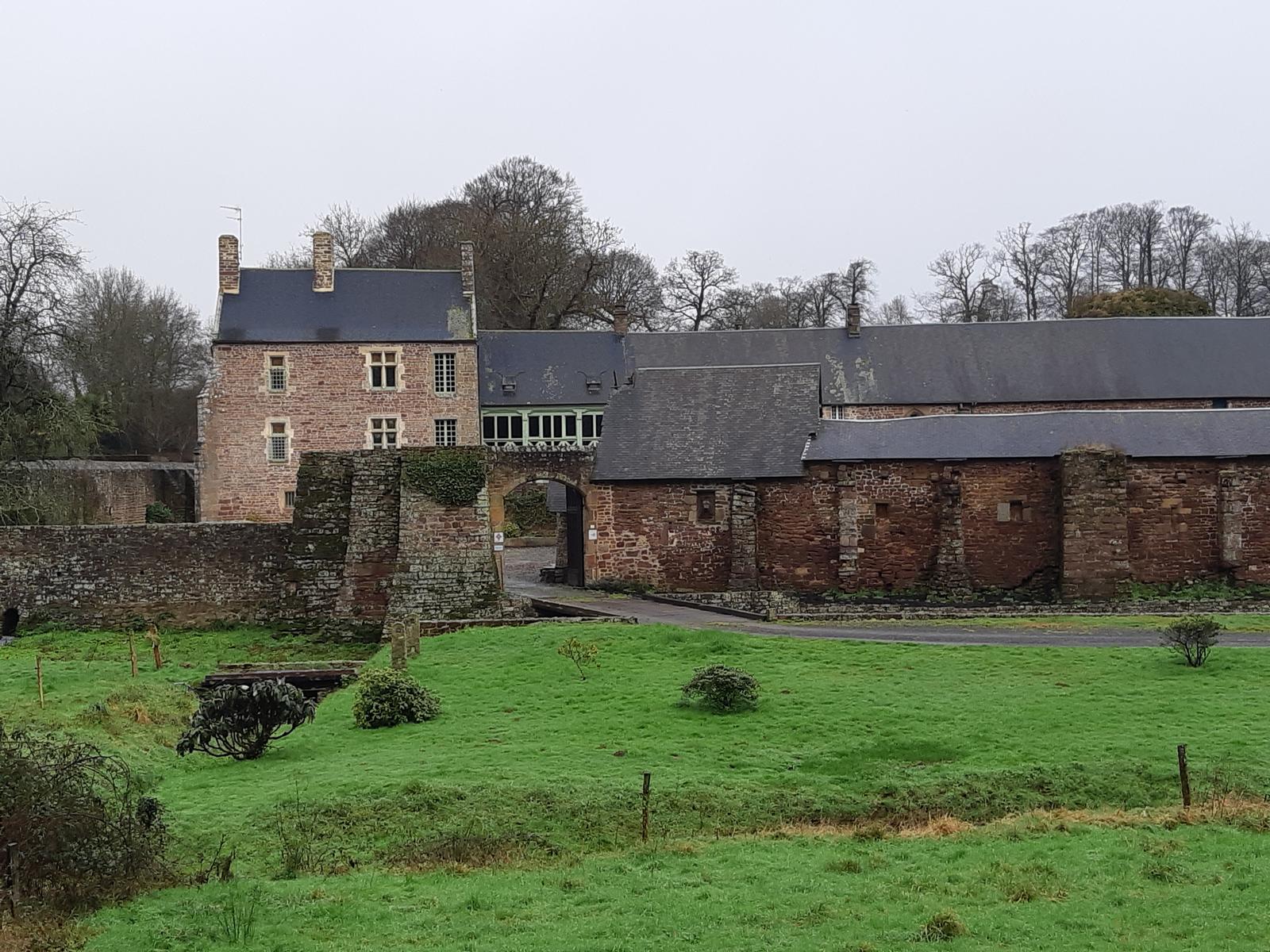 Château du pont Roger